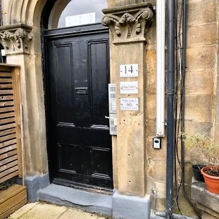 Flat A, 60 Cheltenham Mount, Harrogate, Hg1 1dl Guest house *